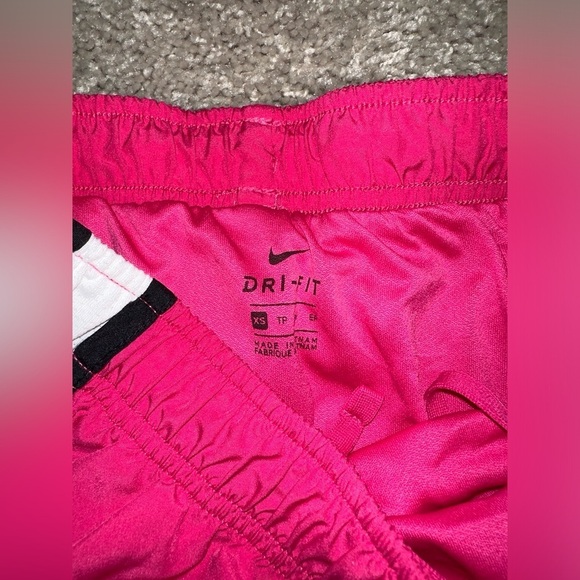 Nike Shorts Size XS - Picture 2 of 2